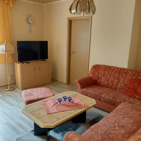 Storchennest An Der Spree In Radinkendorf *