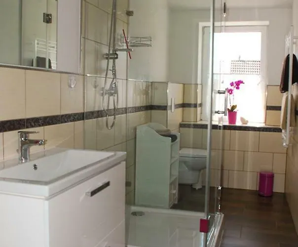 Storchennest An Der Spree In Radinkendorf *