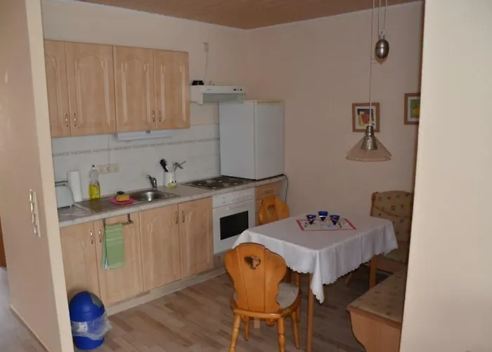 Storchennest An Der Spree In Radinkendorf *